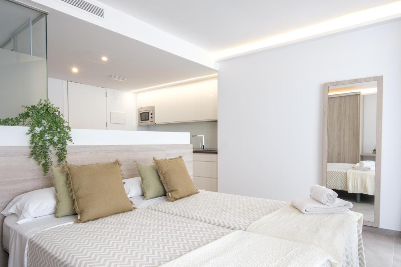 Sea Breeze Apartments Cala Millor  Extérieur photo